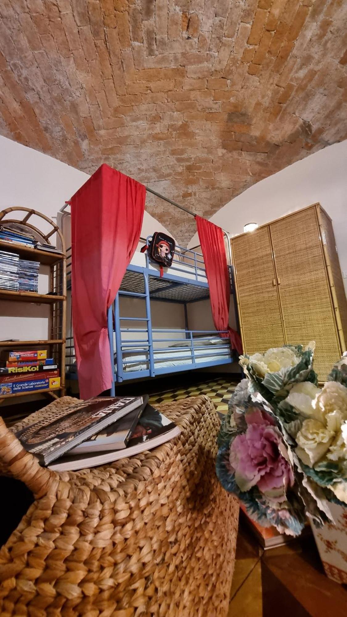 Ferienwohnung Il Bibiribi Al Castello Pieve di Teco Exterior foto